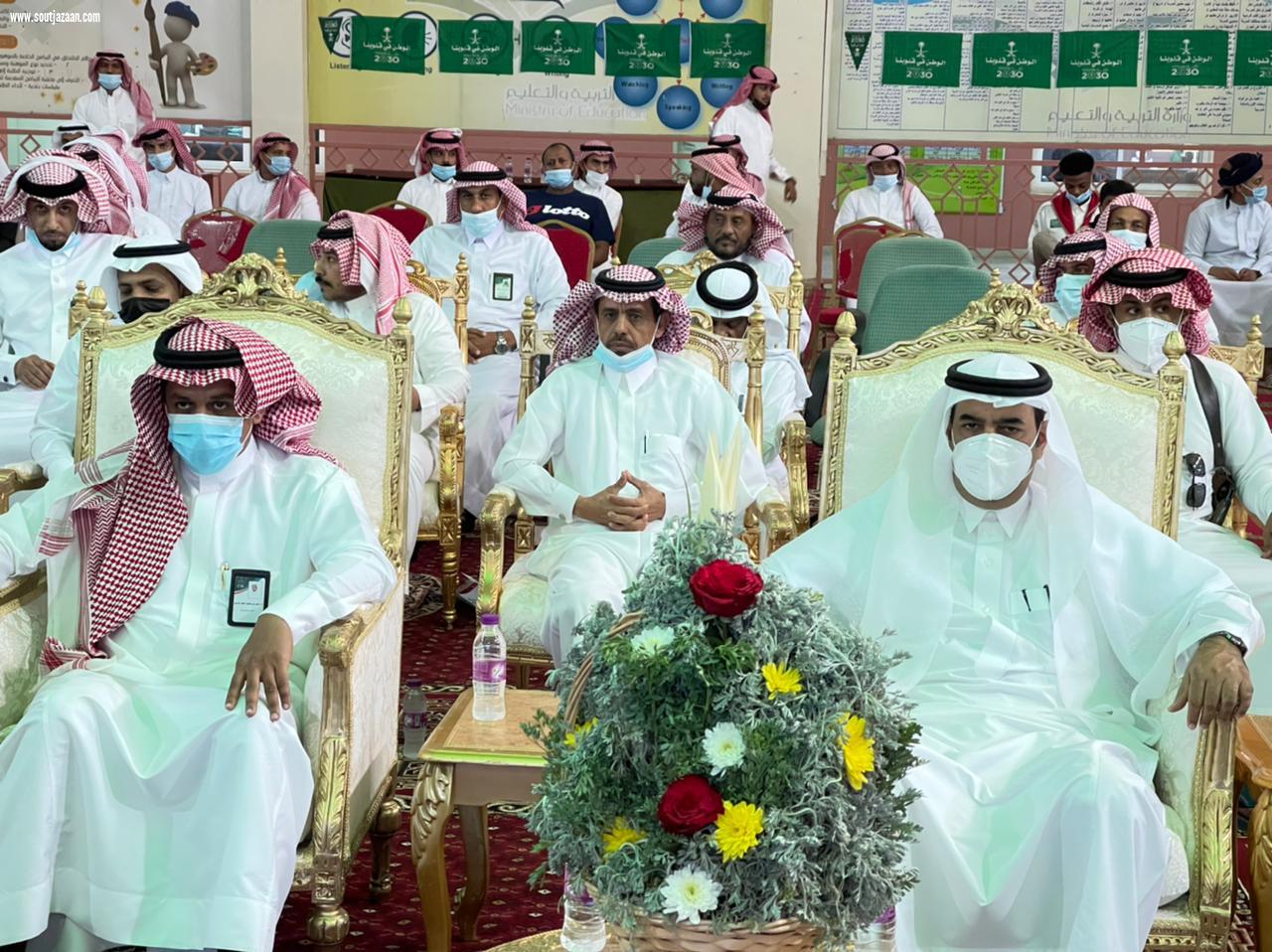محافظ بيش يرعى حفل التعليم بمناسبة ذكرى البيعة السابعة للملك سلمان .