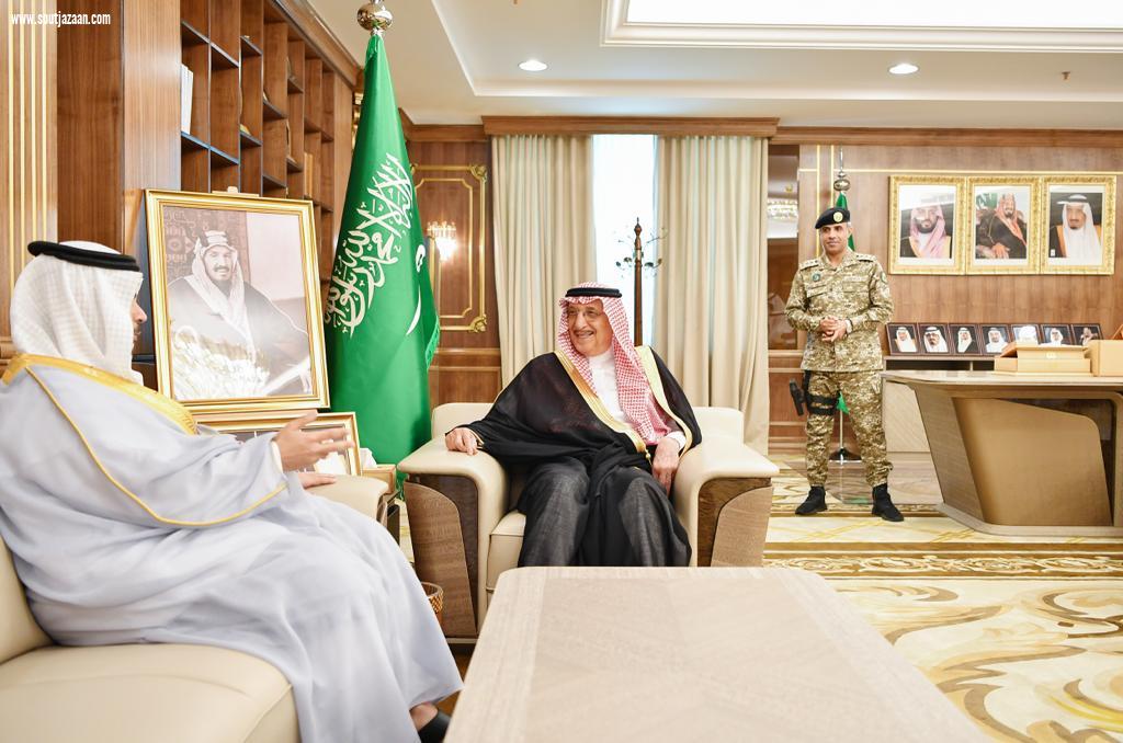 سمو أمير منطقة جازان يستقبل سفير مملكة البحرين لدى المملكة