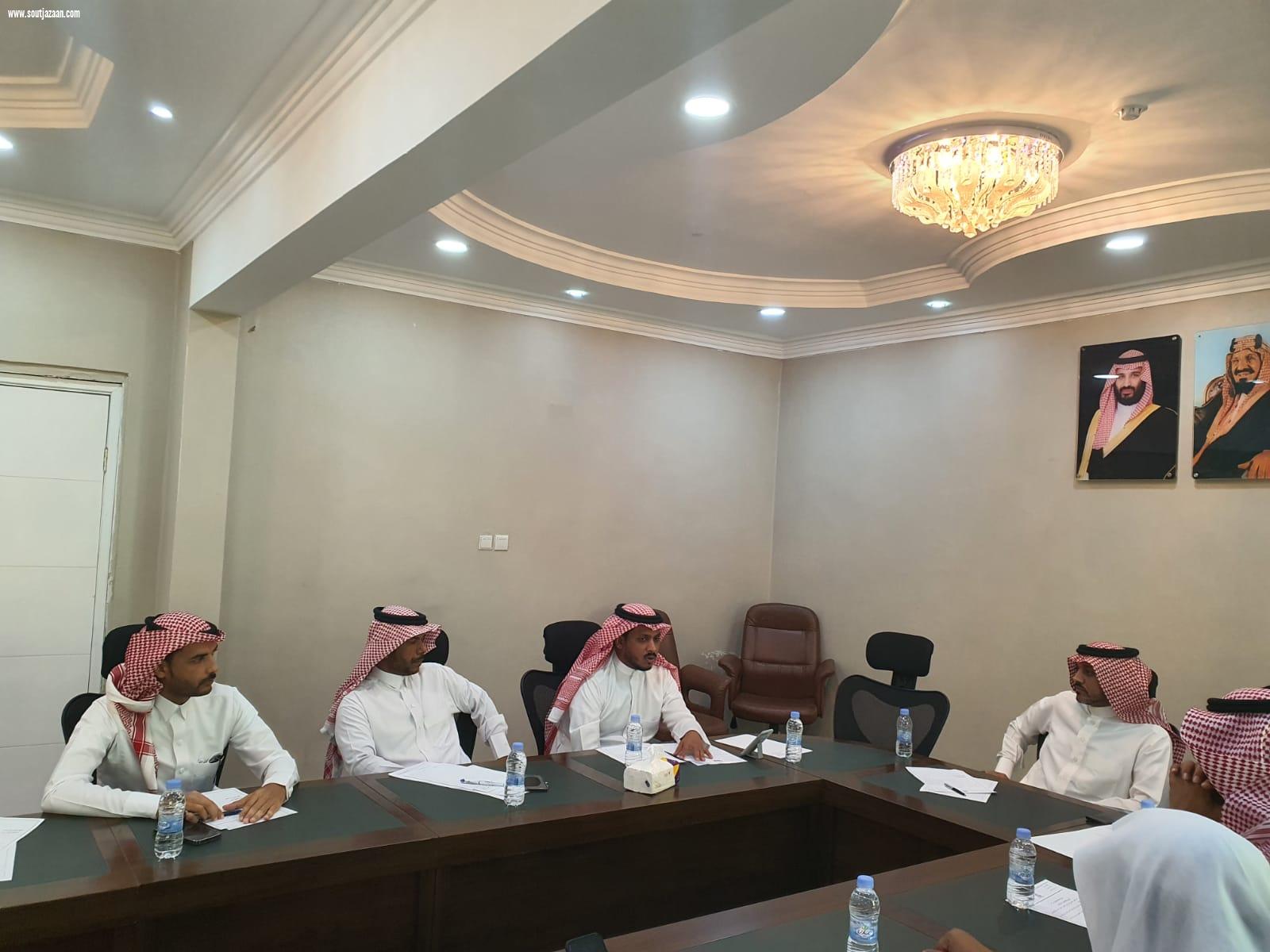 *المجلس البلدي لبلدية محافظة بيش يعقد جلسته العادية ذات الرقم ( ٧٢)*