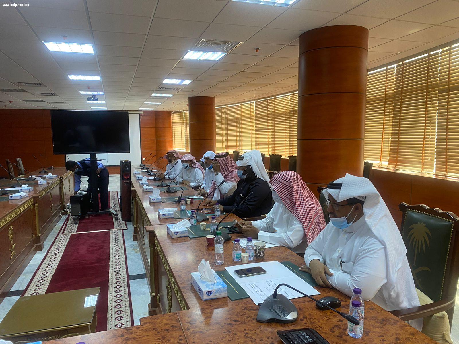 بلدي الدرب يقر إنشاء ملعب رياضي لشباب ابو السداد و يلتقي بالمواطنين