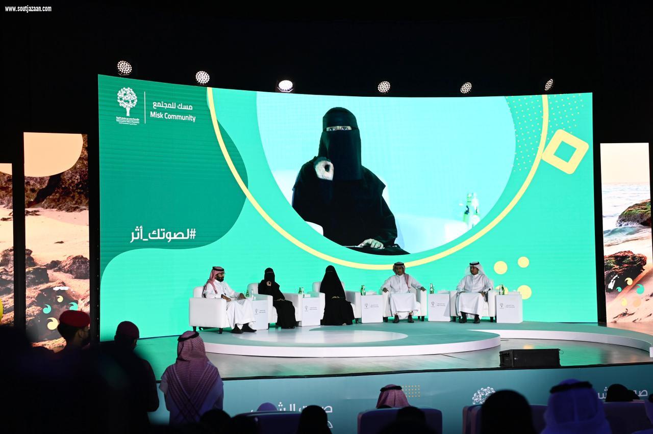 سمو أمير منطقة جازان بالنيابة يرعى حفل 