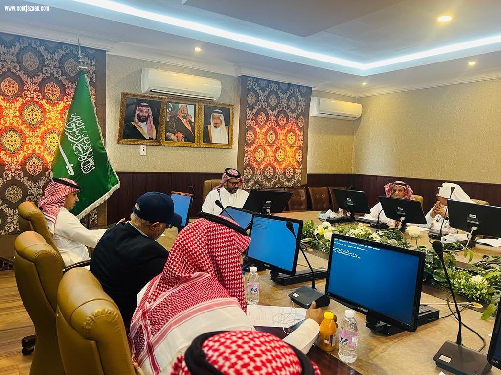 محافظ جزر فرسان يرأس الاجتماع الثالث المجلس المحلي للعام المالي 2023