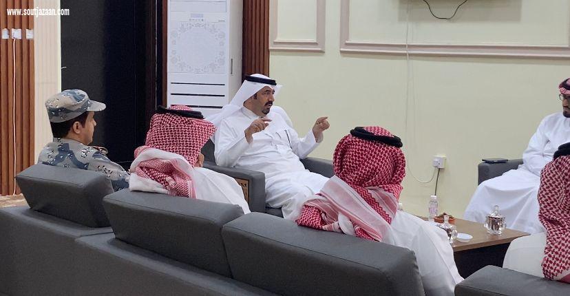 محافظ بيش يرأس اجتماع لجنة مهرجان بيش الترفيهي والسياحي استعداداً لموسم بيش