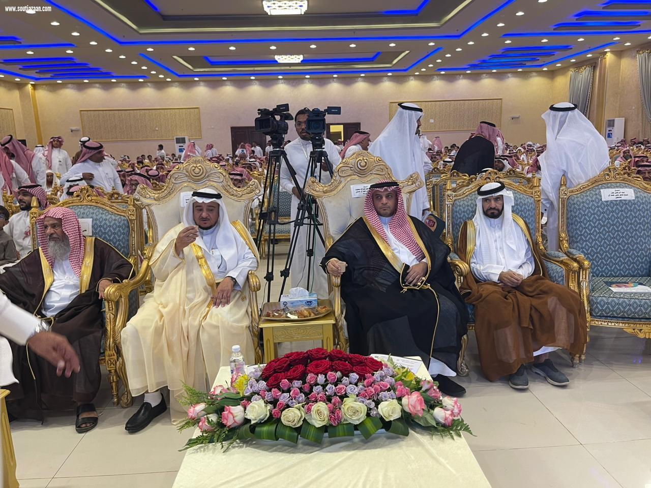 مشايخ وأعيان وأبناء قبائل آل عيسى بني حُمَّد يحتفلون بتنصيب الشيخ يعقوب بن عمر حمدي شيخ شمل لقبائل آل عيسى بني حمد