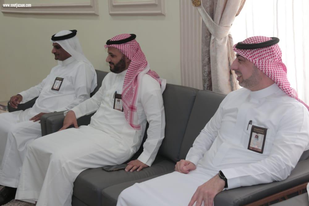 محافظ بيش يستقبل رئيس مدينة جازان للصناعات الاساسية والتحويلة