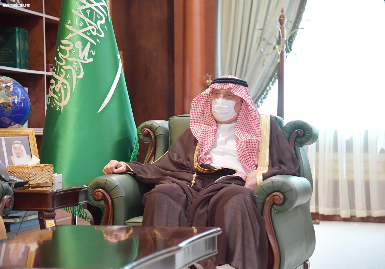 سمو أمير منطقة جازان يشهد توقيع اتفاقيات تعاون بين فرع هيئة حقوق الإنسان وعدة جهات 