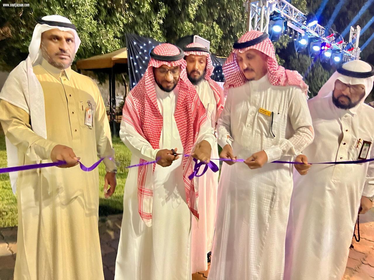 تدشين برامج وفعاليات شتاء جازان الثقافية والفنية والتراثية بمركز العالية