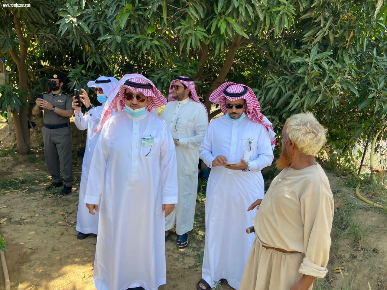 محافظ المجاردة ومدراء الإدارات يقومون بزيارة عدد من المواقع للوقوف على بعض المطالبات والالتقاء ببعض المواطنين ومتابعة معالجة التشوهات البصريه