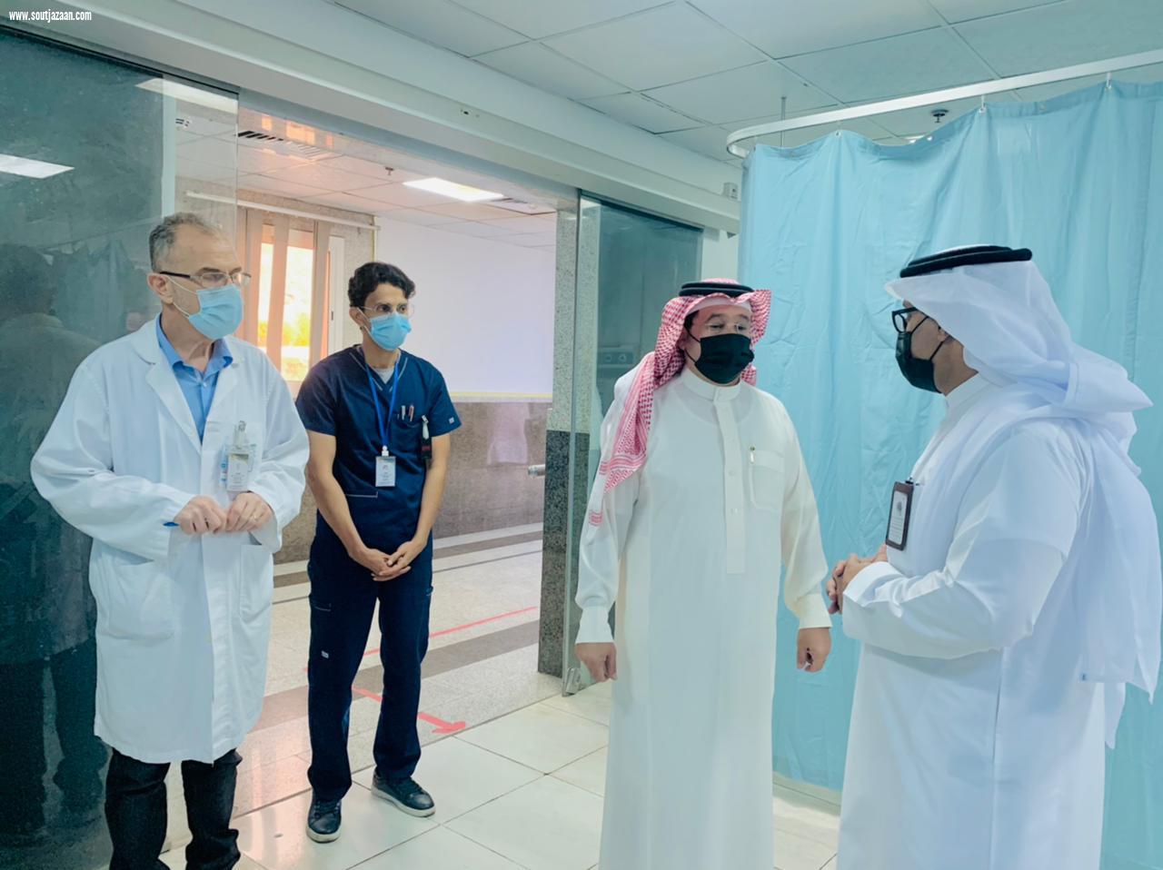 محافظ المجاردة يتفقد سير العمل في مستشفى المجاردة العام ويتلمس احتياجات المرضى والمراجعين