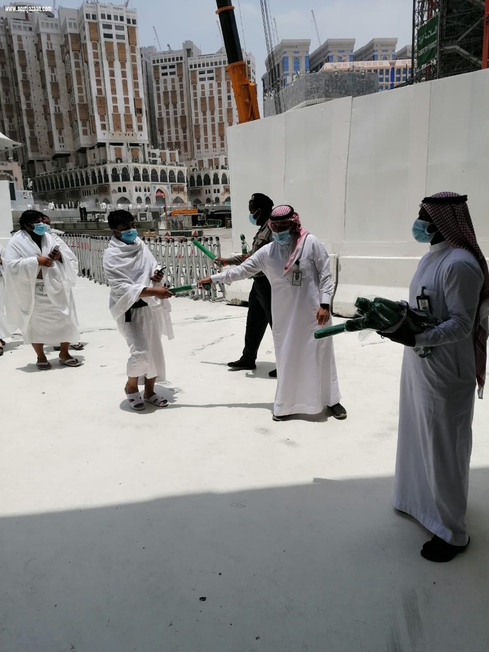 الرئاسة العامة لشؤون المسجد الحرام والمسجد النبوي توزع