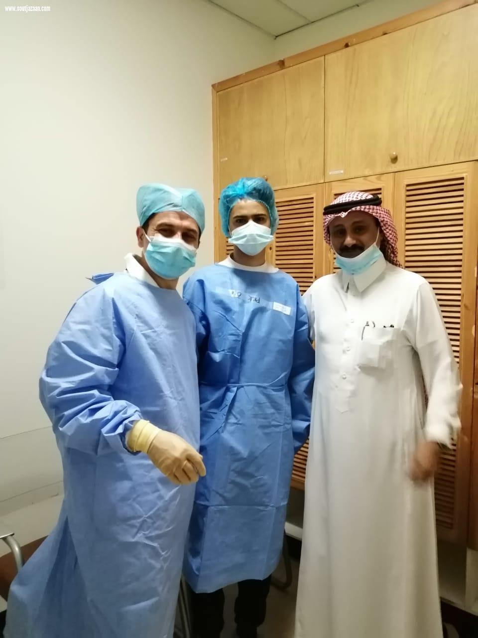 نواف يجري عملية عيَون تكللت ولله الحمد بالنجاح