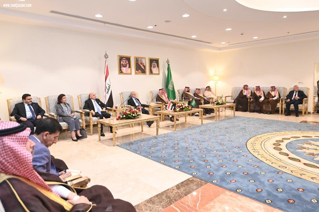 الرئيس العراقي يلتقي أمير جازان وعددًا من مشايخ القبائل والمسؤولين بالمنطقة