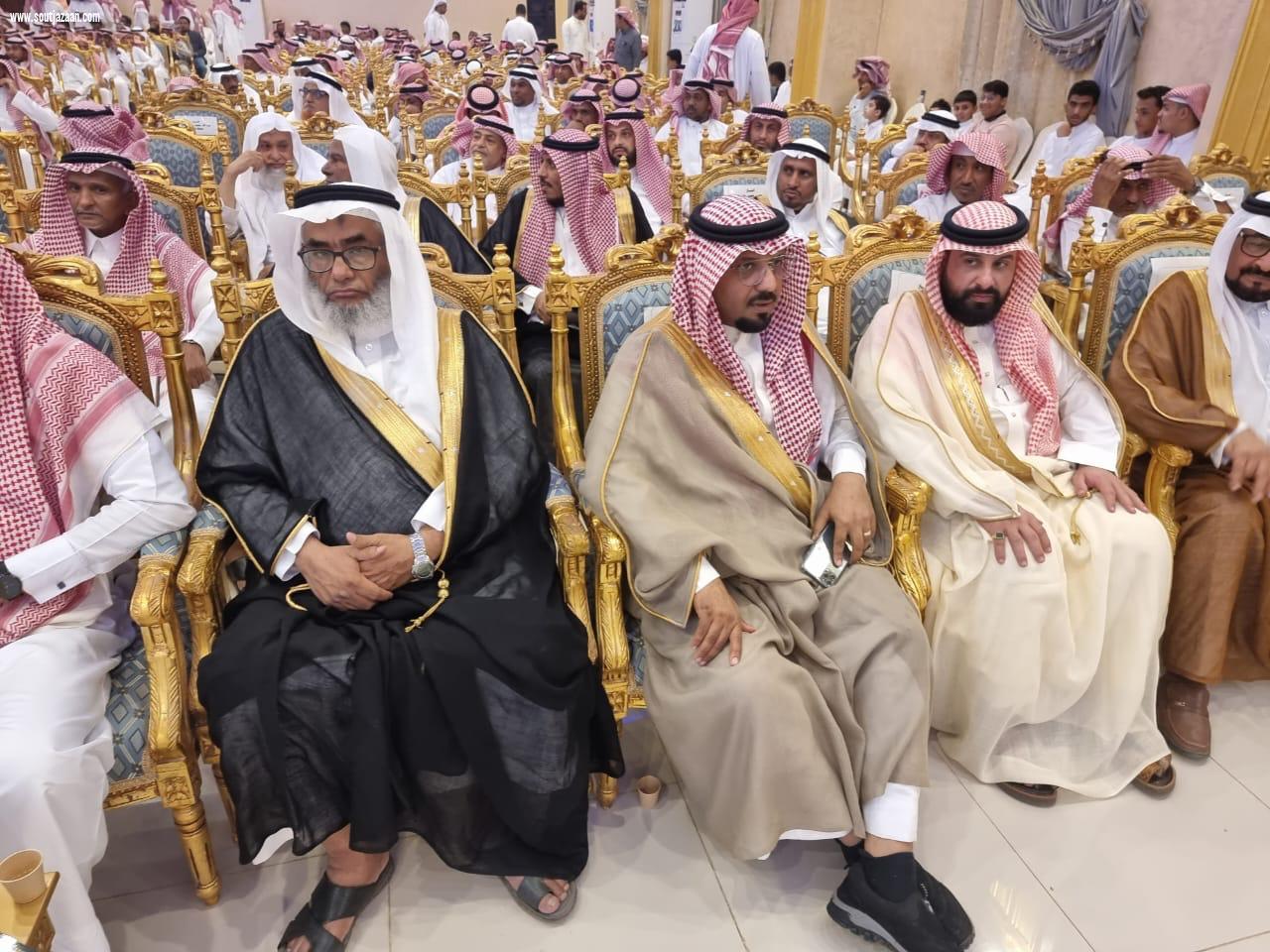 مشايخ وأعيان وأبناء قبائل آل عيسى بني حُمَّد يحتفلون بتنصيب الشيخ يعقوب بن عمر حمدي شيخ شمل لقبائل آل عيسى بني حمد