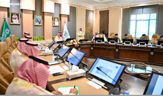 نائب جازان يرأس الاجتماع التنسيقي لمواجهة الحالات المطرية بالمنطقة