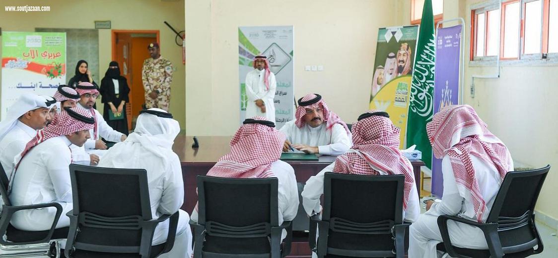 سمو أمير منطقة عسير يقف ميدانياً على عدد من مدارس التعليم في المنطقة