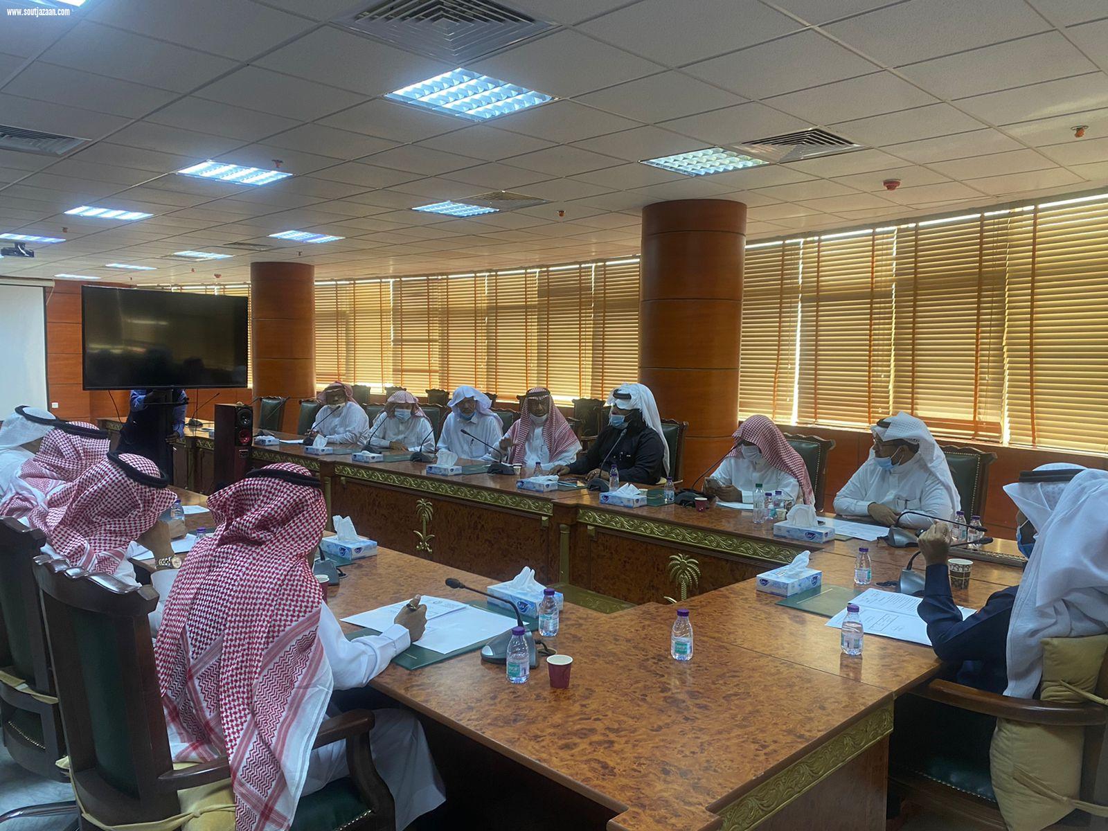 بلدي الدرب يقر إنشاء ملعب رياضي لشباب ابو السداد و يلتقي بالمواطنين