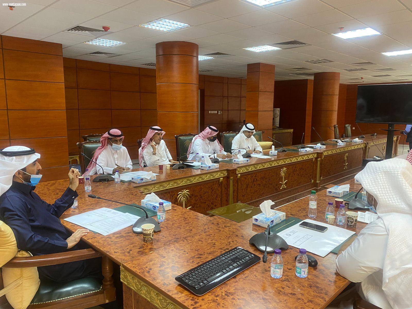 بلدي الدرب يقر إنشاء ملعب رياضي لشباب ابو السداد و يلتقي بالمواطنين
