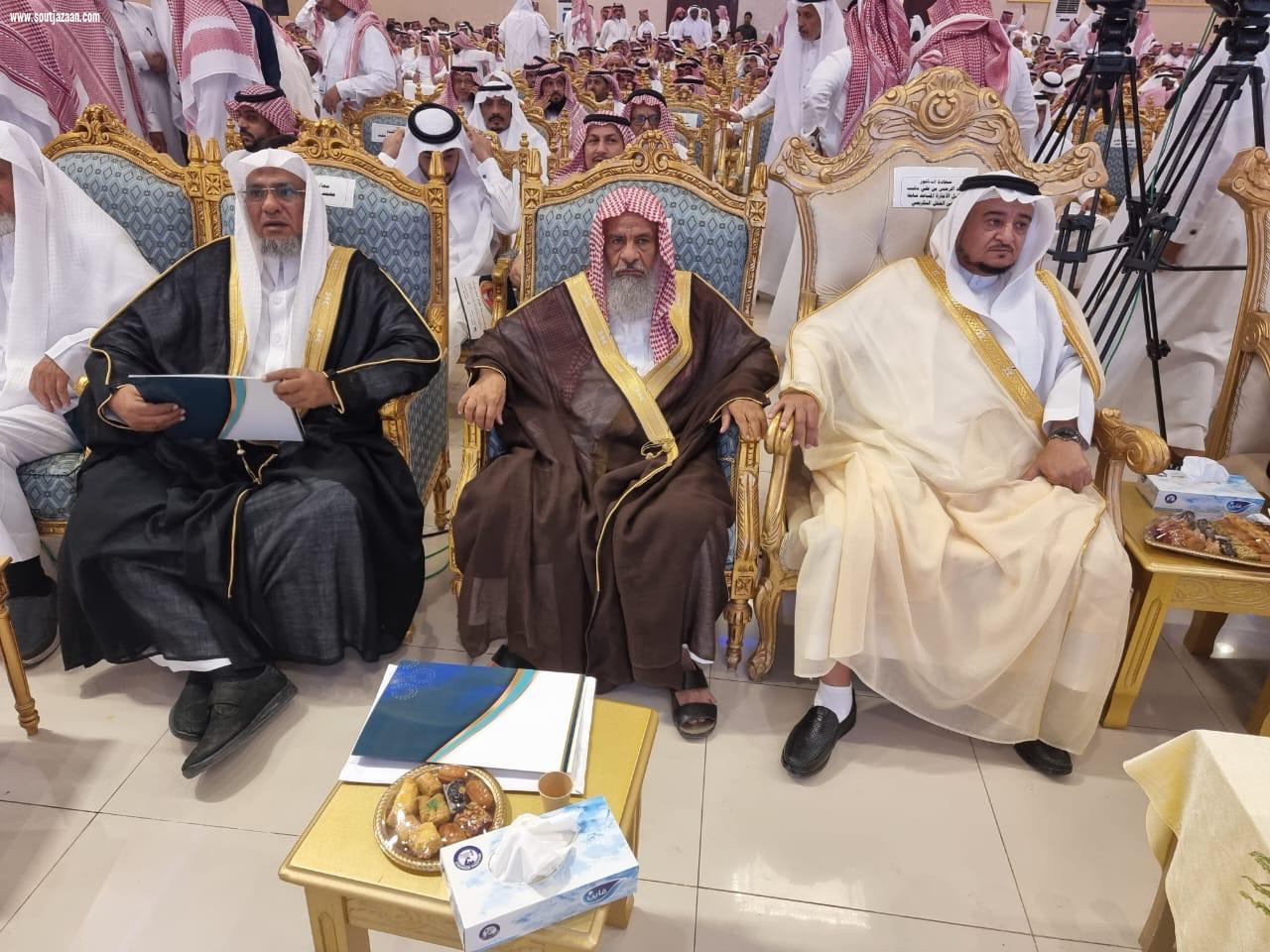 مشايخ وأعيان وأبناء قبائل آل عيسى بني حُمَّد يحتفلون بتنصيب الشيخ يعقوب بن عمر حمدي شيخ شمل لقبائل آل عيسى بني حمد