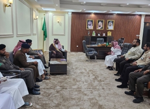 محافظ بيش يرأس لجنة السلامة المرورية الفرعية بالشخوص ميدانياً 