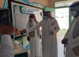 بالصور .. «رئيس مركز السقيد» يزور مدرسة السقيد الابتدائية والمتوسطة 