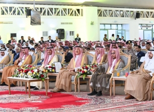 أميرِ جازان يرعى حفلَ تخريج أكثر من 2000خريج وخريجة من كليات التّقنية والمعاهد بالمنطقة  