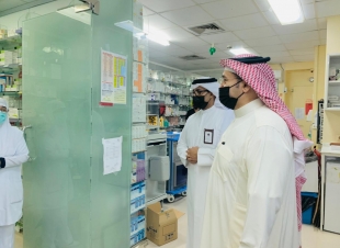 محافظ المجاردة يتفقد سير العمل في مستشفى المجاردة العام ويتلمس احتياجات المرضى والمراجعين