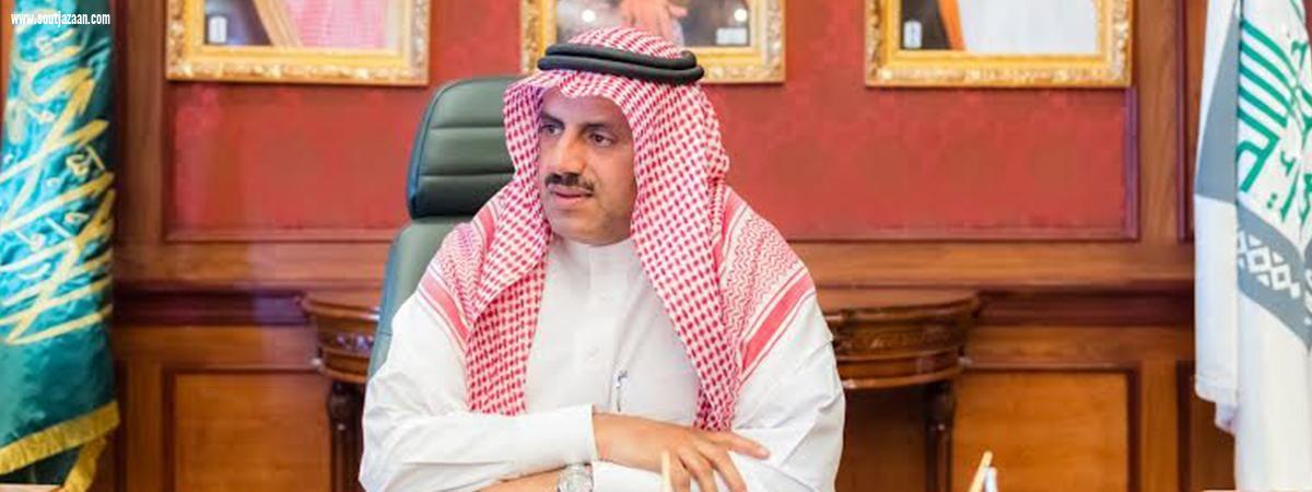 معالي رئيس الجامعة وأعضاء مجلس شورى يقدمون واجب العزاء للزميل المباركي بوفاة والدته