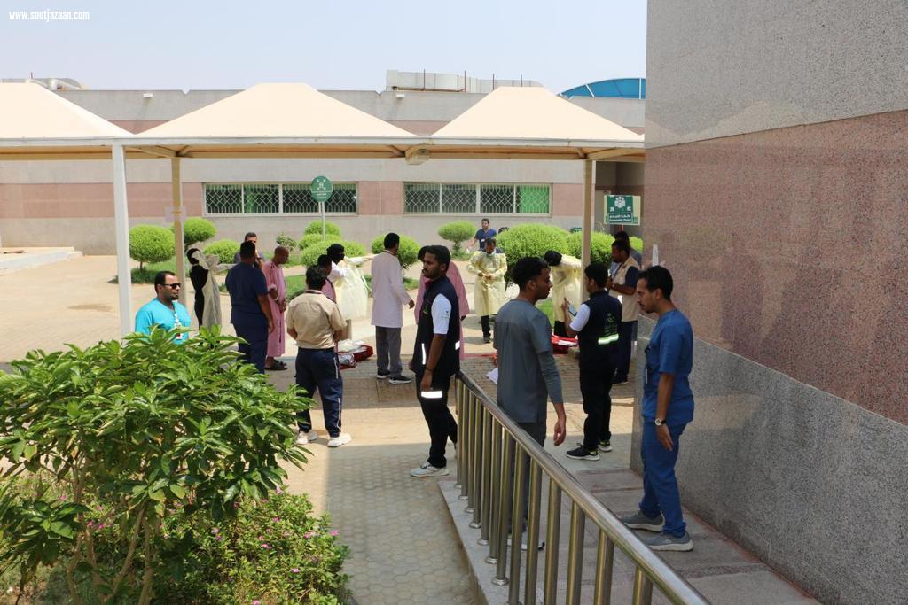 مستشفى إرادة والصحة النفسية بجازان ينفذ خطة إخلاء لحريق وهمي بالتعاون مع إدارة الطوارئ و الازمات بصحة جازان