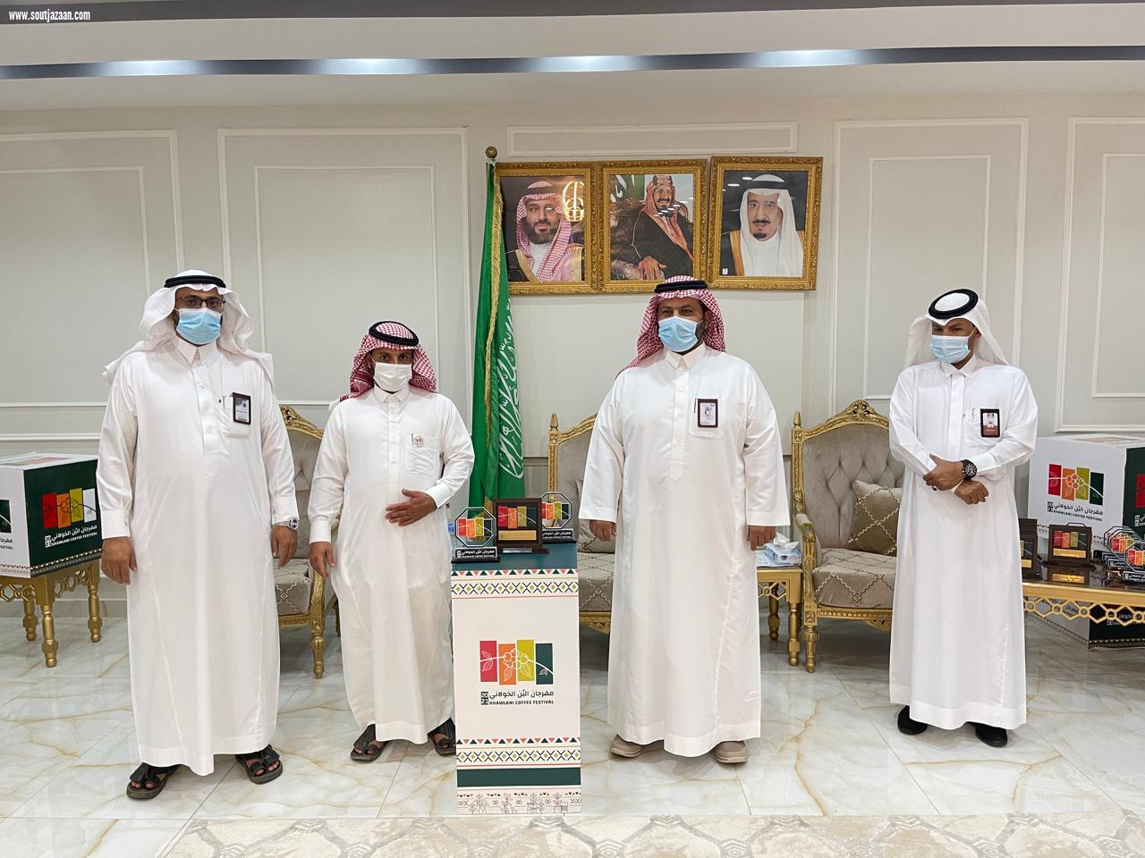 مهرجان البن يكرم المحافظات و المراكز المشاركة في إحياء الليالي الشعبية 