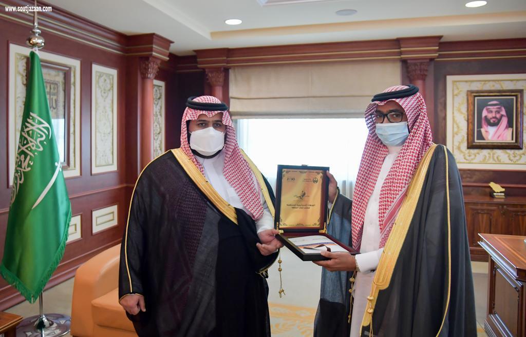 سمو الأمير محمد بن عبدالعزيز يستقبل أمين عام مجلس شباب المنطقة المعين والسابق