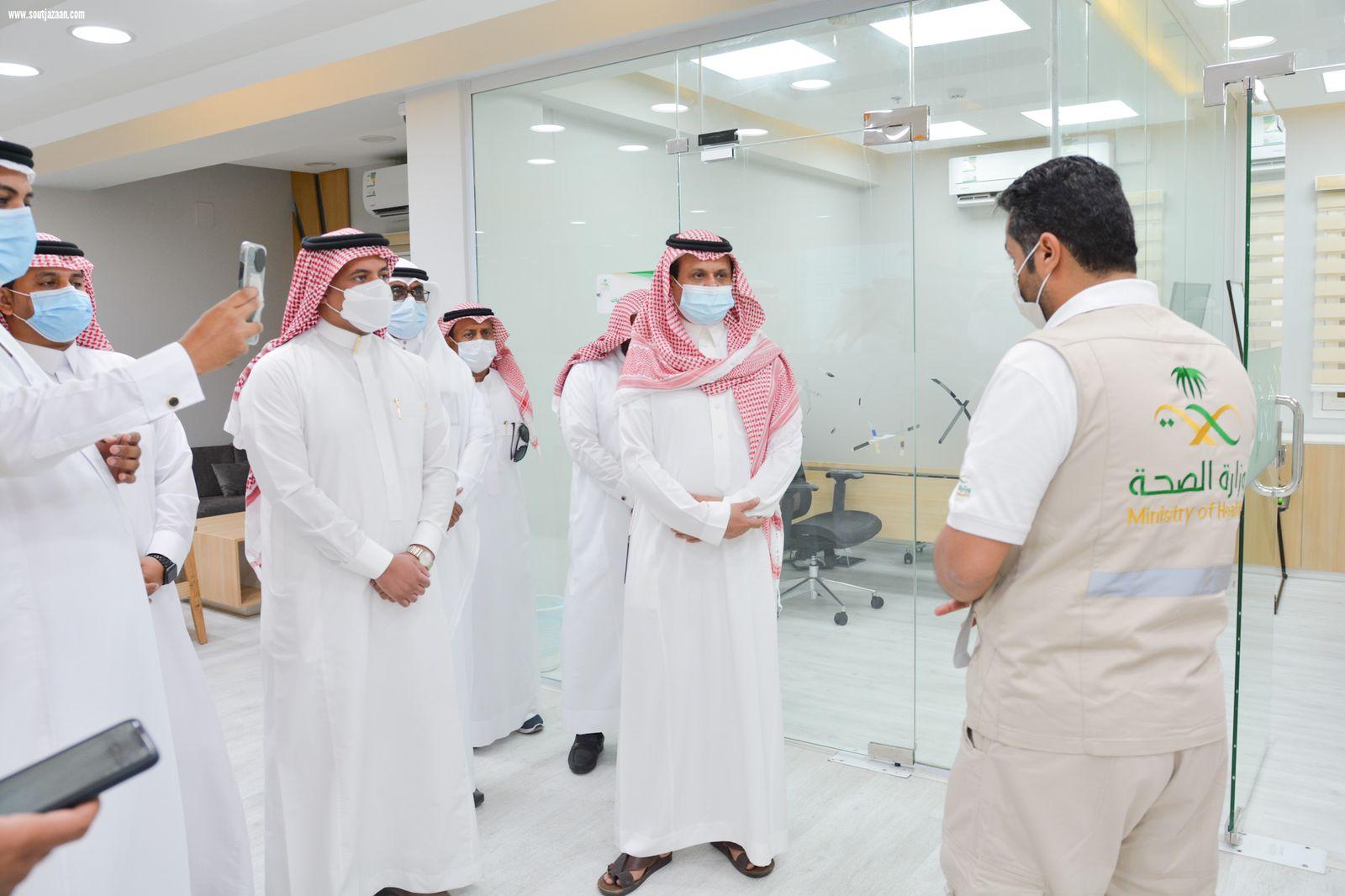 محافظ الحرث يطلع على جهود المركز الإقليمي للقيادة والتحكم بصحة جازان