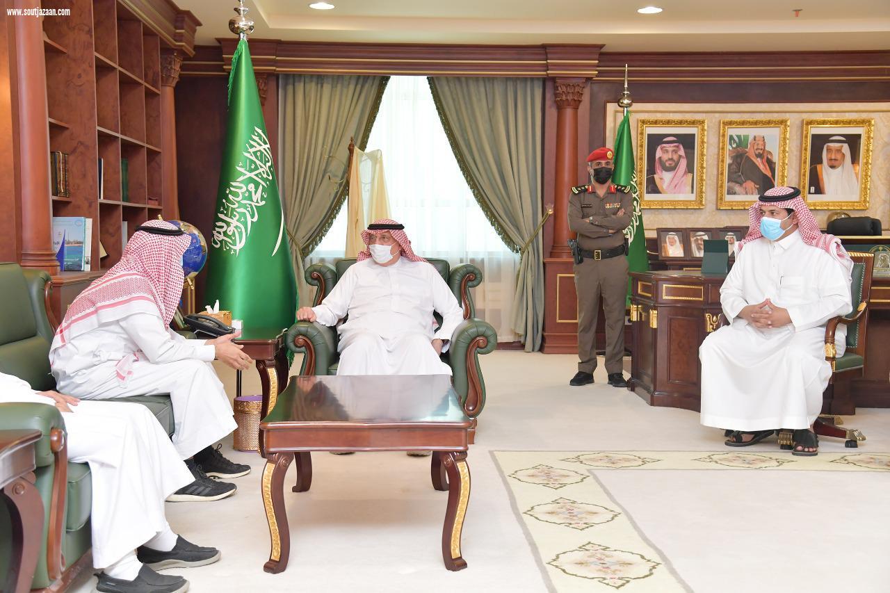 سمو الامير محمد بن ناصر يطلع على برنامج النضج المؤسسي واستراتيجية المنطقة بمكتب تحقيق الرؤية 