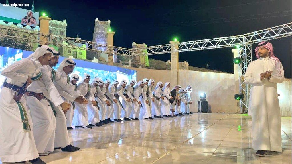 بالأهازيج والألوان الشعبية فيفاء تحتفي  بذكرى الوطن