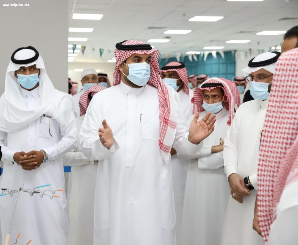 مدير صحة جازان يدشن معرض الإبداع الأول  أحاجي 