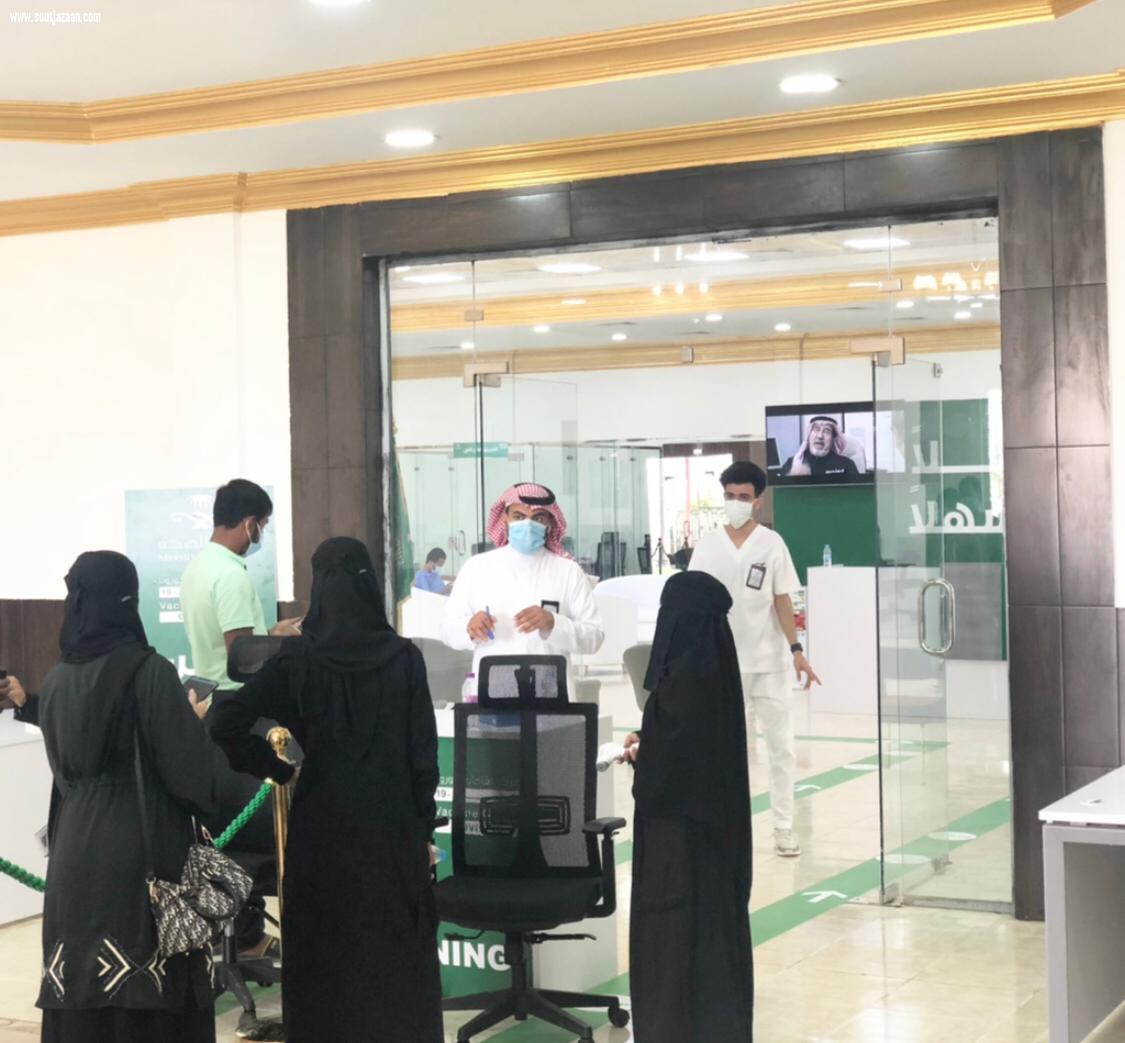 انطلاق خدمة تقديم لقاحات كورونا للمستفيدين بالمركز الحضاري بمحافظة بيش