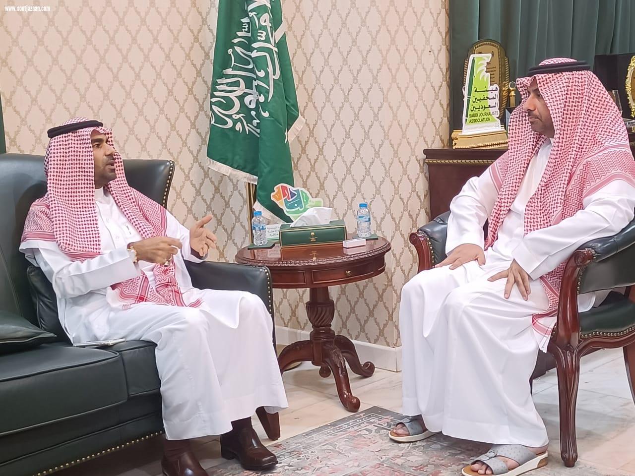 محافظ صبيا  يستقبل مدير فرع هيئة حقوق الإنسان بالمنطقة 