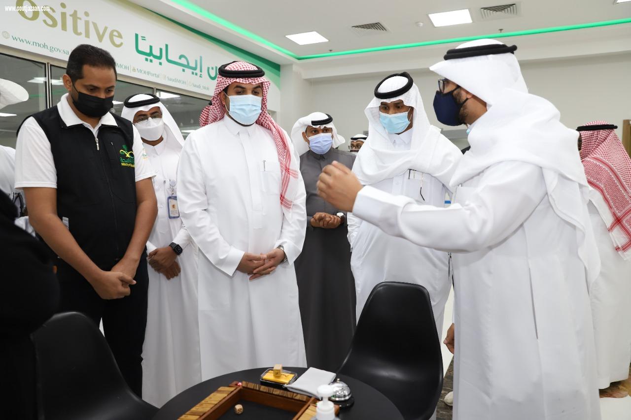 مدير صحة جازان يدشن معرض الإبداع الأول  أحاجي 