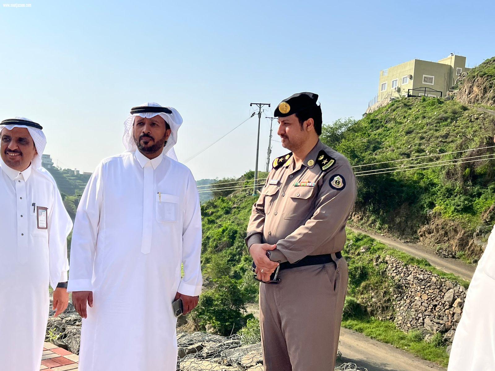 القحطاني محافظ فيفاء يتفقد مجمع الدفرة التعليمي