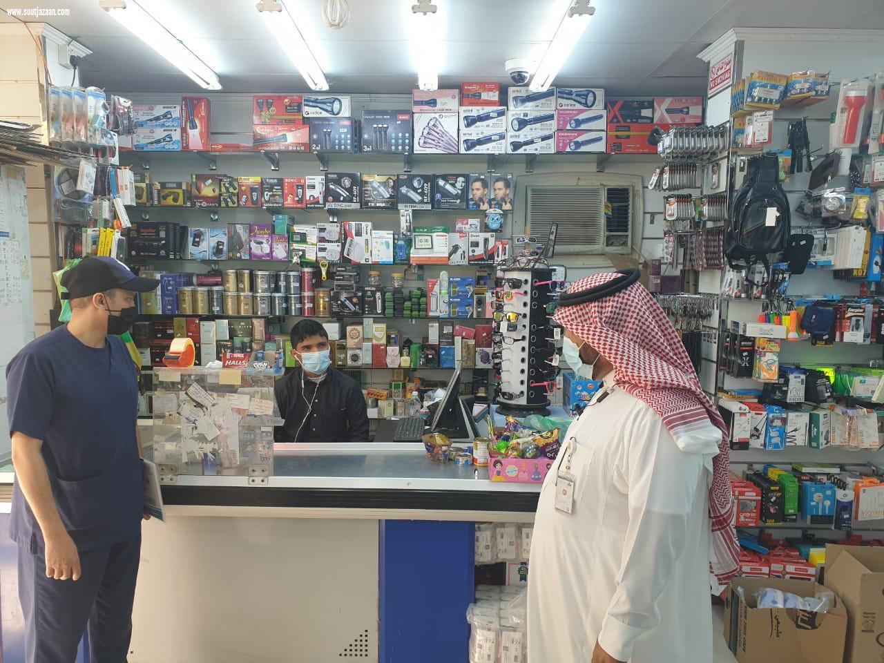 بالصور...رئيس بلدية فيفاء يتابع تطبيق الاحترازات ميدانيا