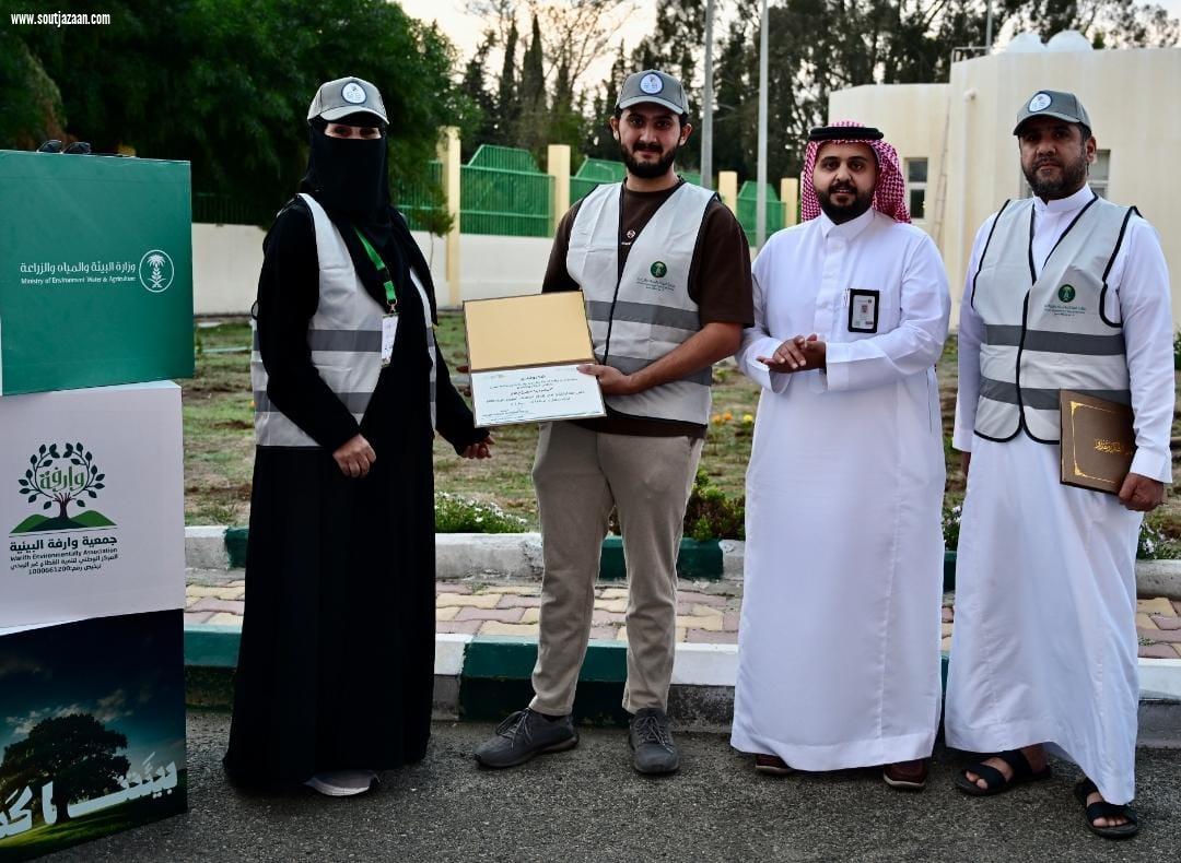 250 شتلة تُزين فرع وزارة البيئة في عسير ضمن فعاليات أسبوع البيئة