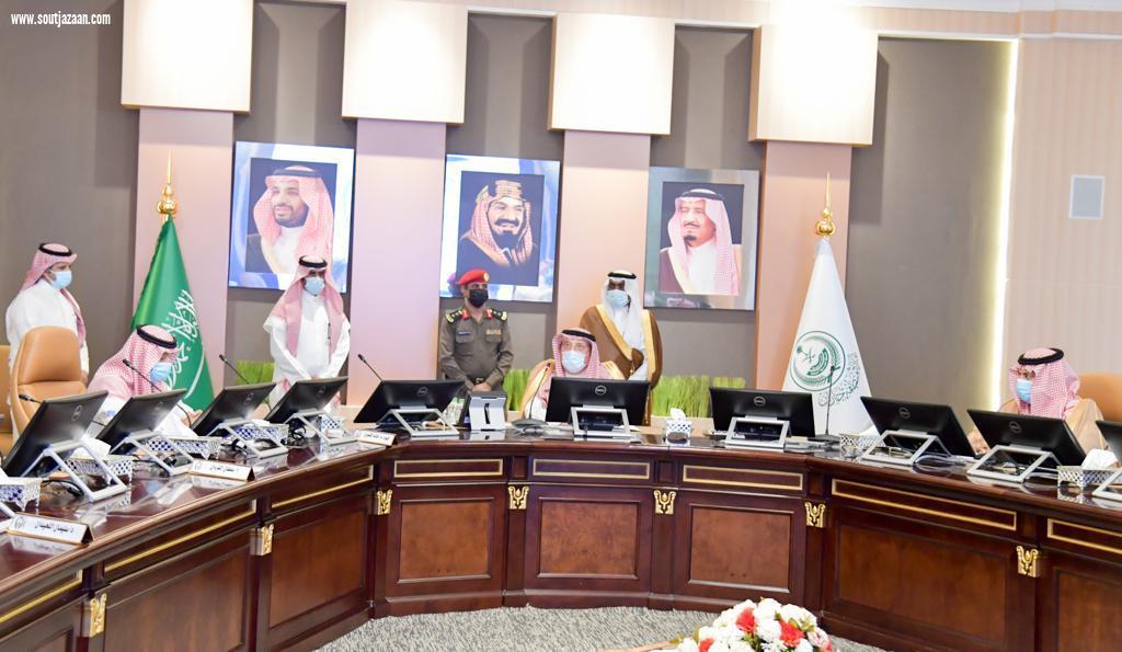 سمو أمير منطقة جازان يرأس اجتماع لجنة مكافحة القات بالمنطقة 