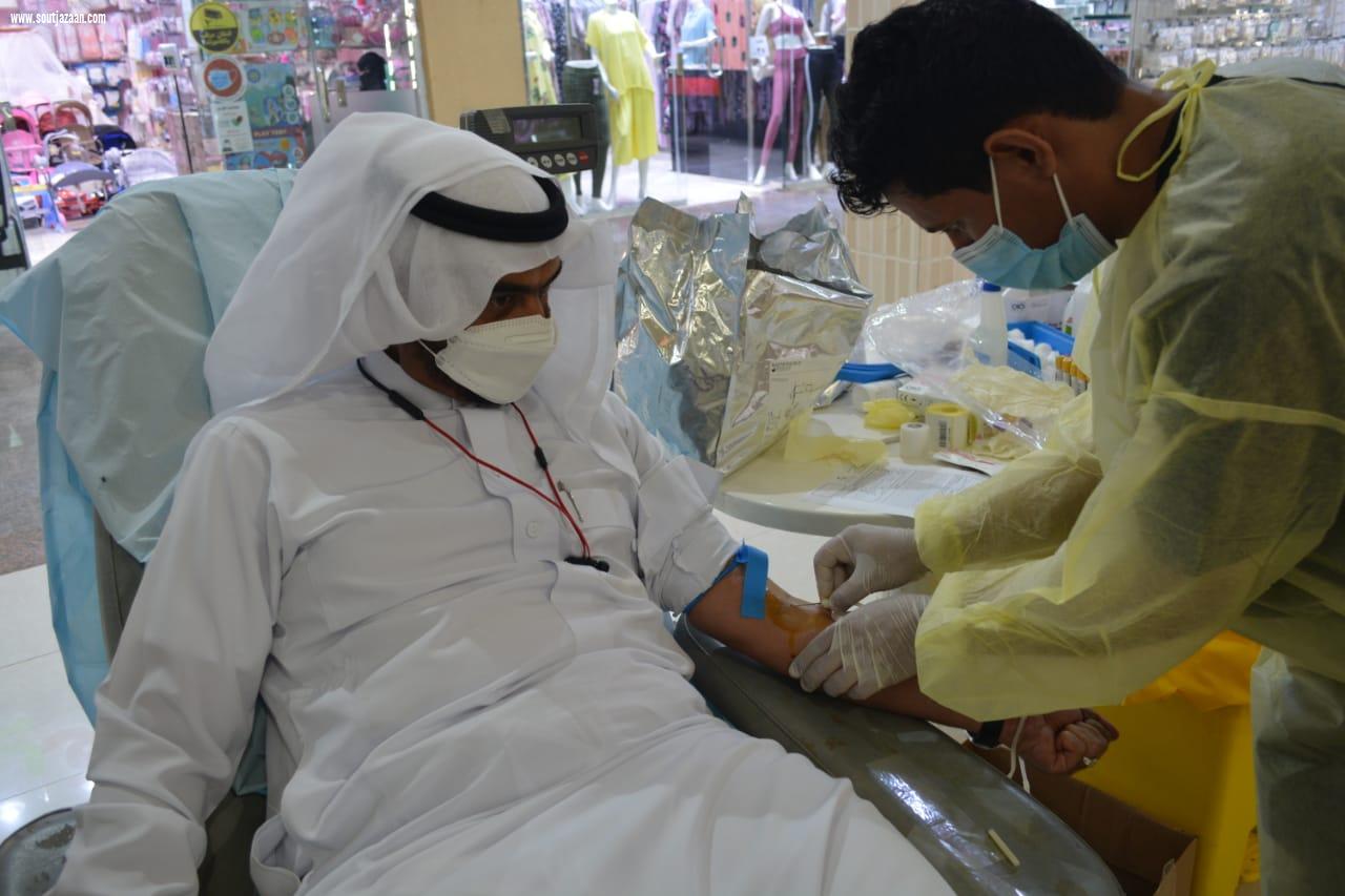 مدير إدارة شؤون المراكز الصحية بصحة جازان البجوي يدشن حملة التبرع بالدم دماؤنا للوطن