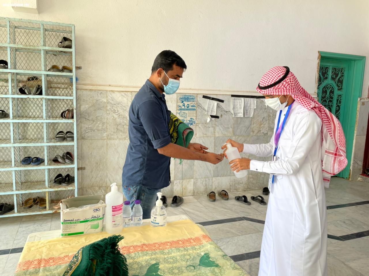 جولات ميدانية على المساجد لتطبيق الإجراءات الوقائية بصامطة