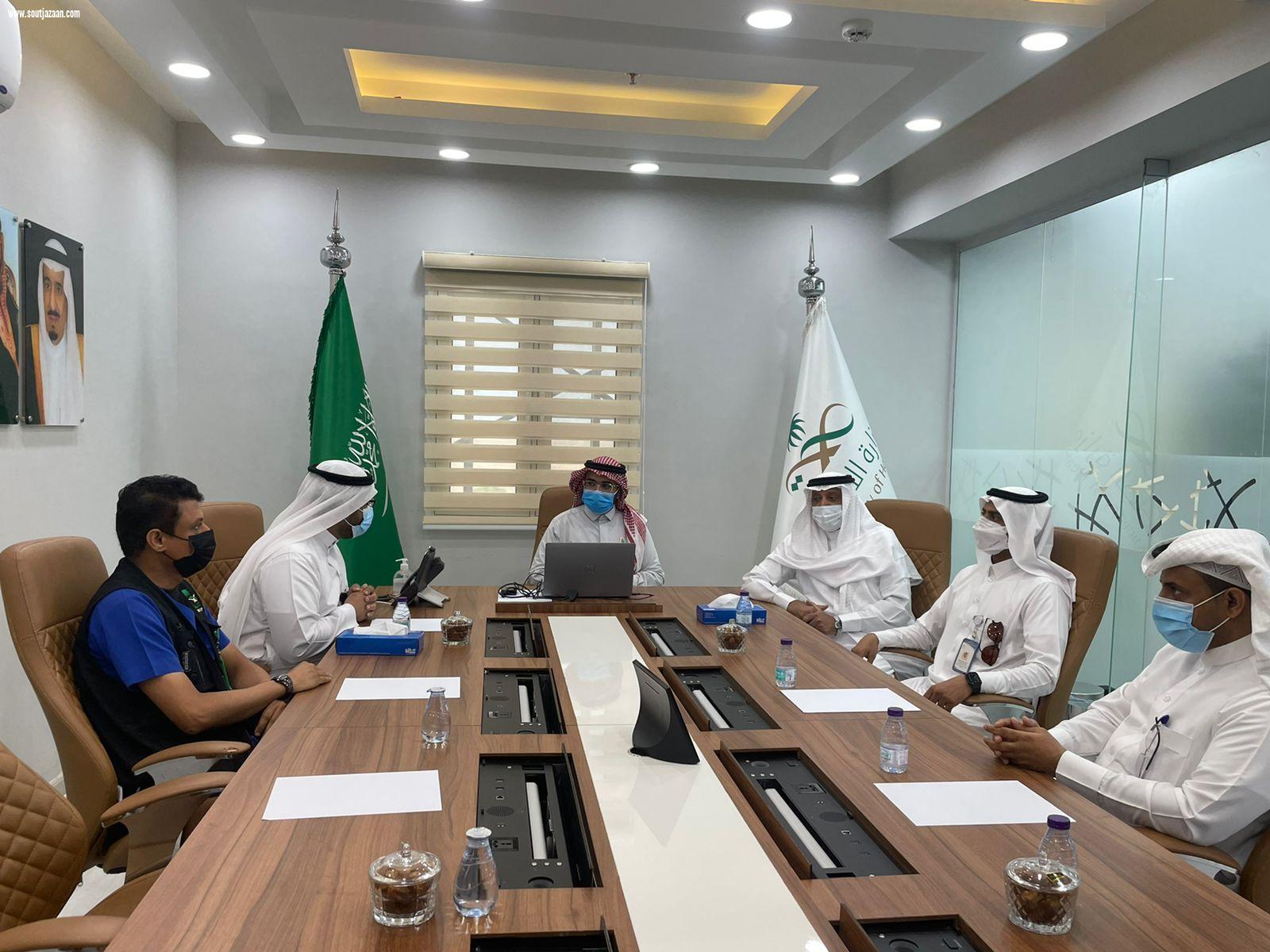 أشاد بما شاهده من أجهزة اتصال وتواصل تسهم في الرفع من مستوى الخدمات الصحية | محافظ صامطة يتجول بالمركز الإقليمي للقيادة والتحكم بصحة جازان