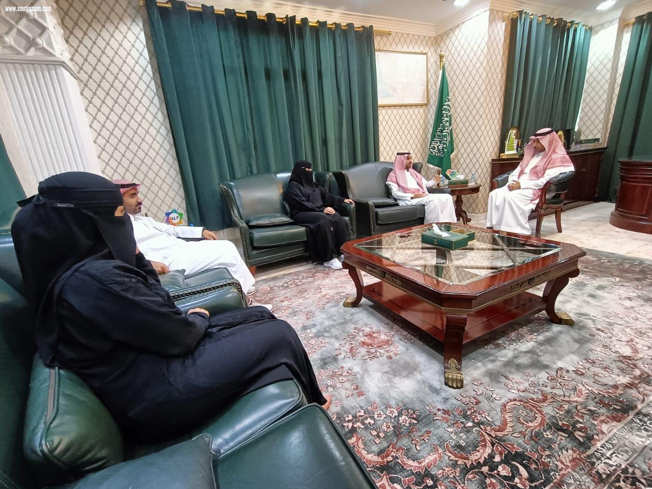 محافظ صبيا  يستقبل مدير فرع هيئة حقوق الإنسان بالمنطقة 