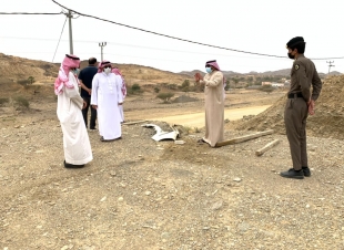 محافظ بيش يتفقد مركز مسلية والفطيحة والقرى التابعه لها 