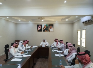 المجلس البلدي لبلدية محافظة بيش يعقد جلسته العادية ذات الرقم(٧١)