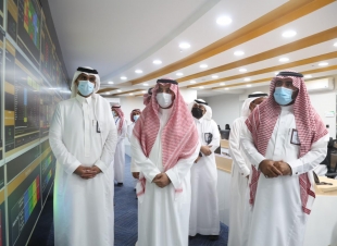 بتوجيه سمو أمير منطقة جازان بالنيابة .. محافظ صبيا يطلع على جهود مركز القيادة والتحكم بصحة المنطقة 